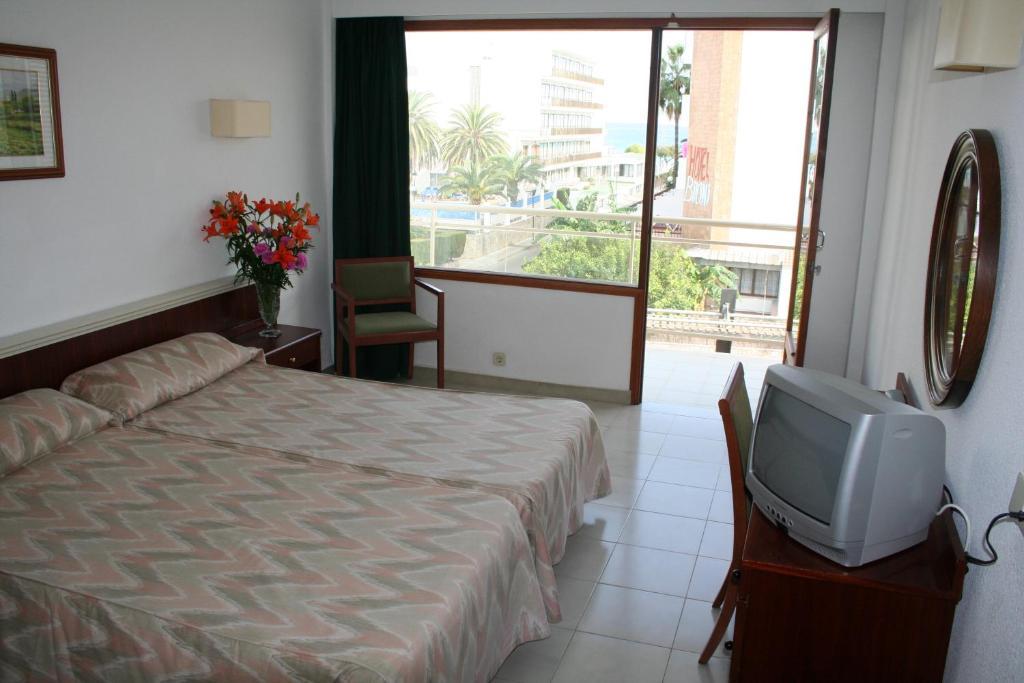 Hotel La Nina Cala Millor  Room photo