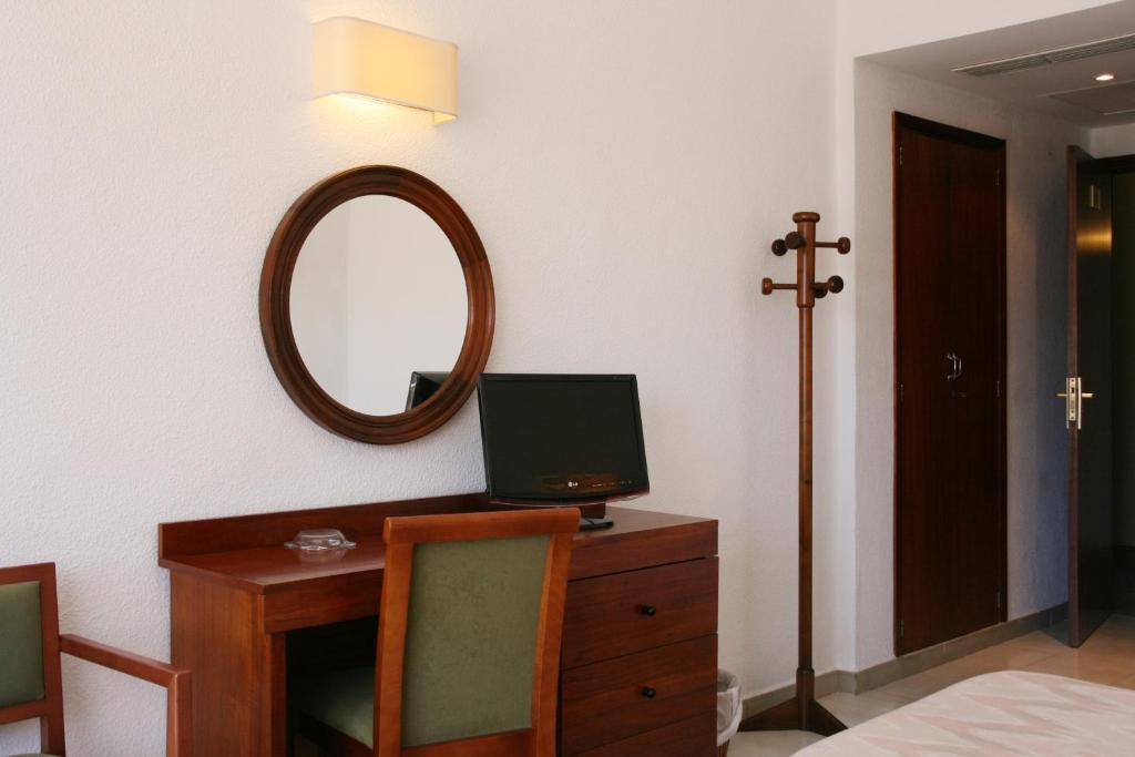 Hotel La Nina Cala Millor  Room photo